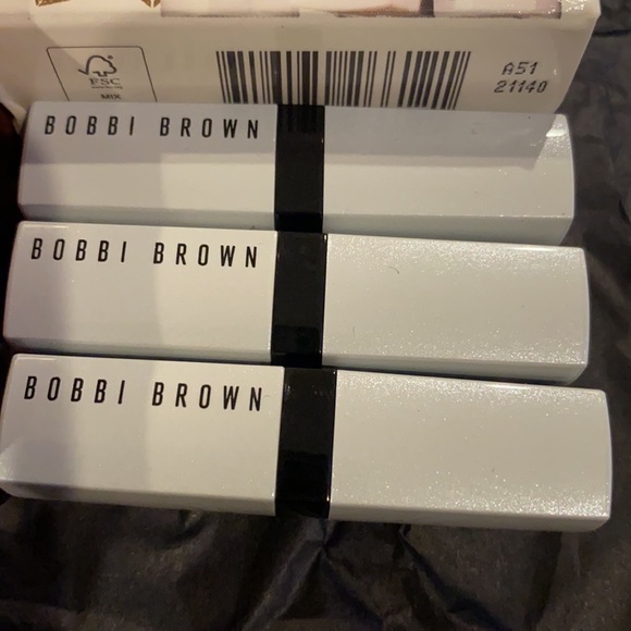 Laura Mercier Shimmer Trio & Bobby Brown mini lip tint - Picture 5 of 8